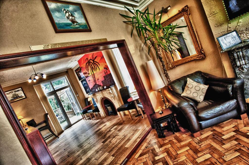 Hôtel The Caribbean à Doncaster Extérieur photo